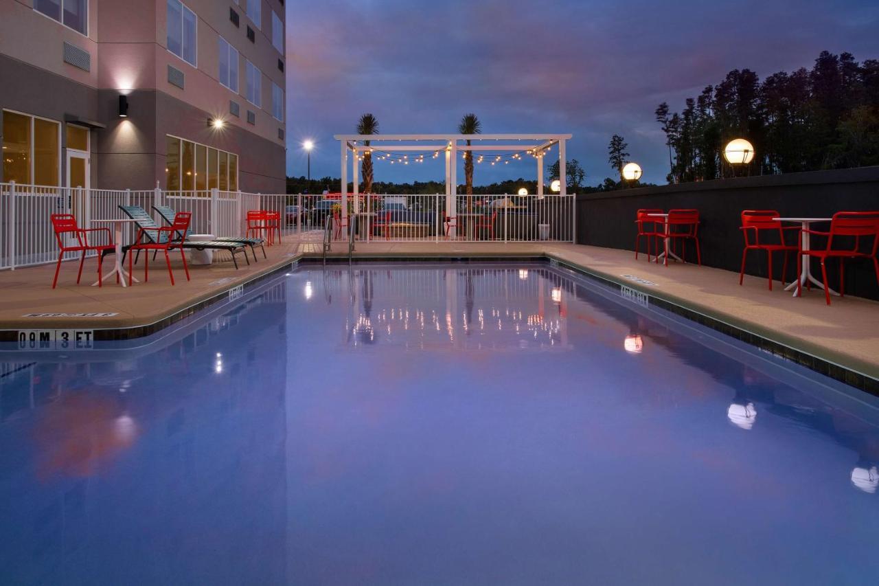 Tru By Hilton Lake City Ngoại thất bức ảnh