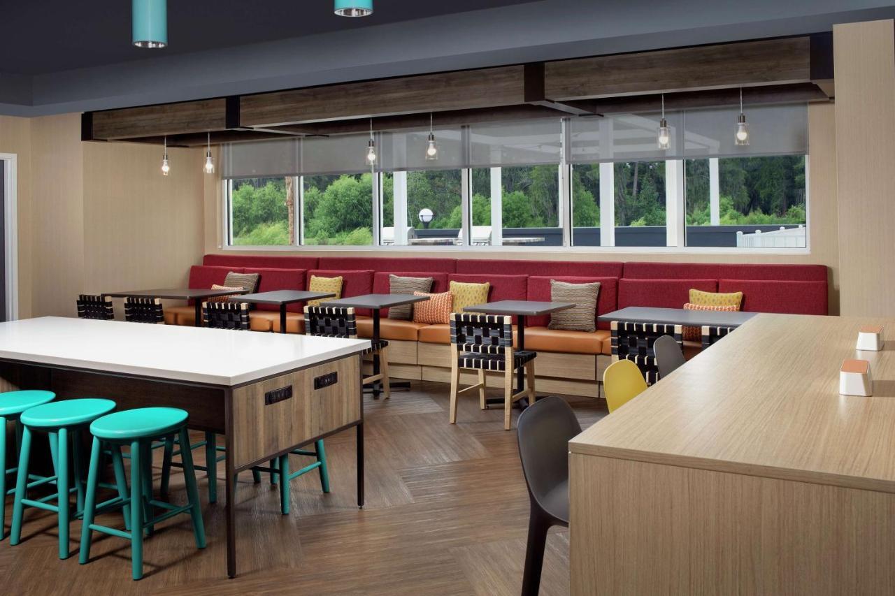 Tru By Hilton Lake City Ngoại thất bức ảnh