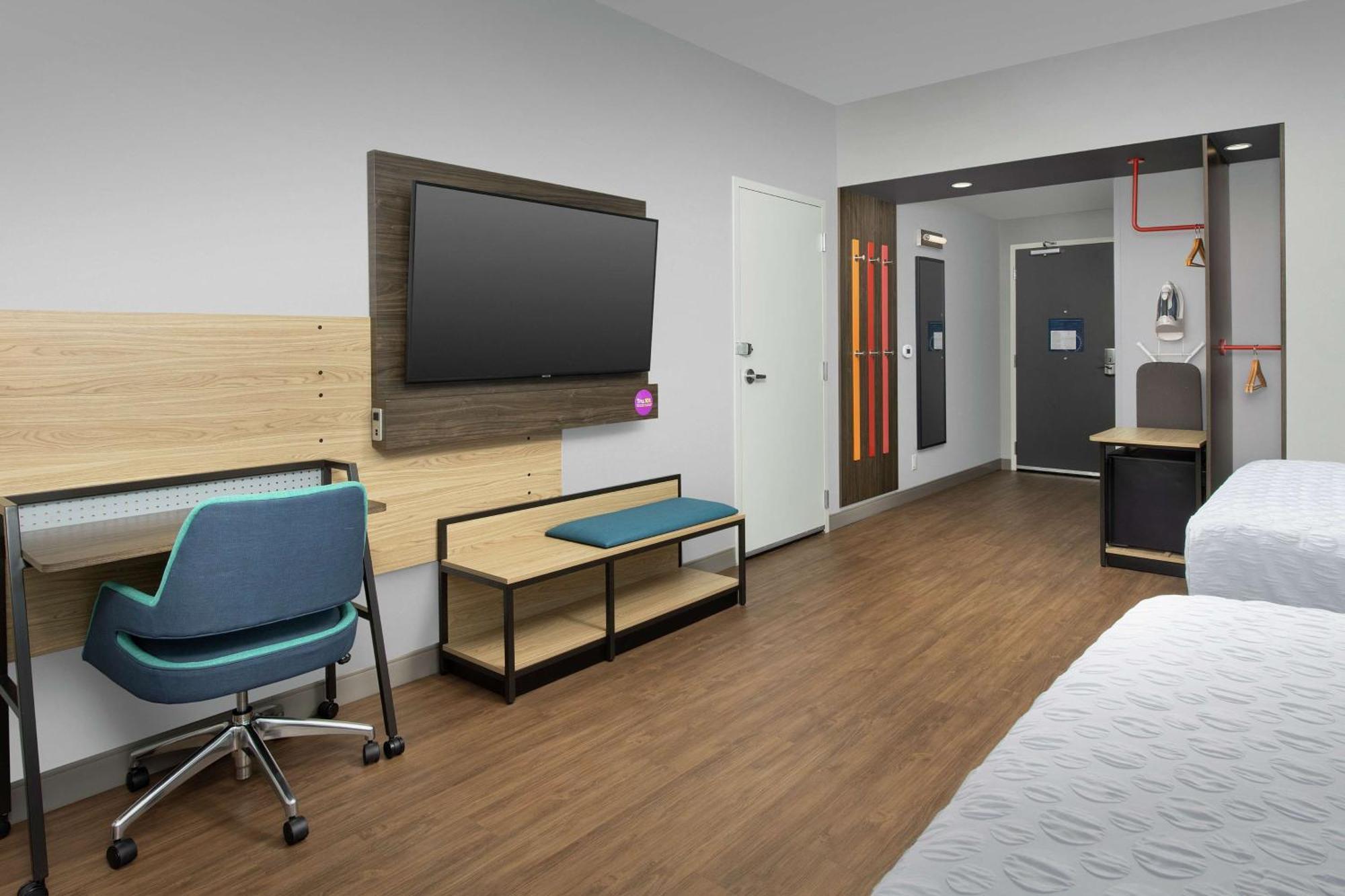 Tru By Hilton Lake City Ngoại thất bức ảnh