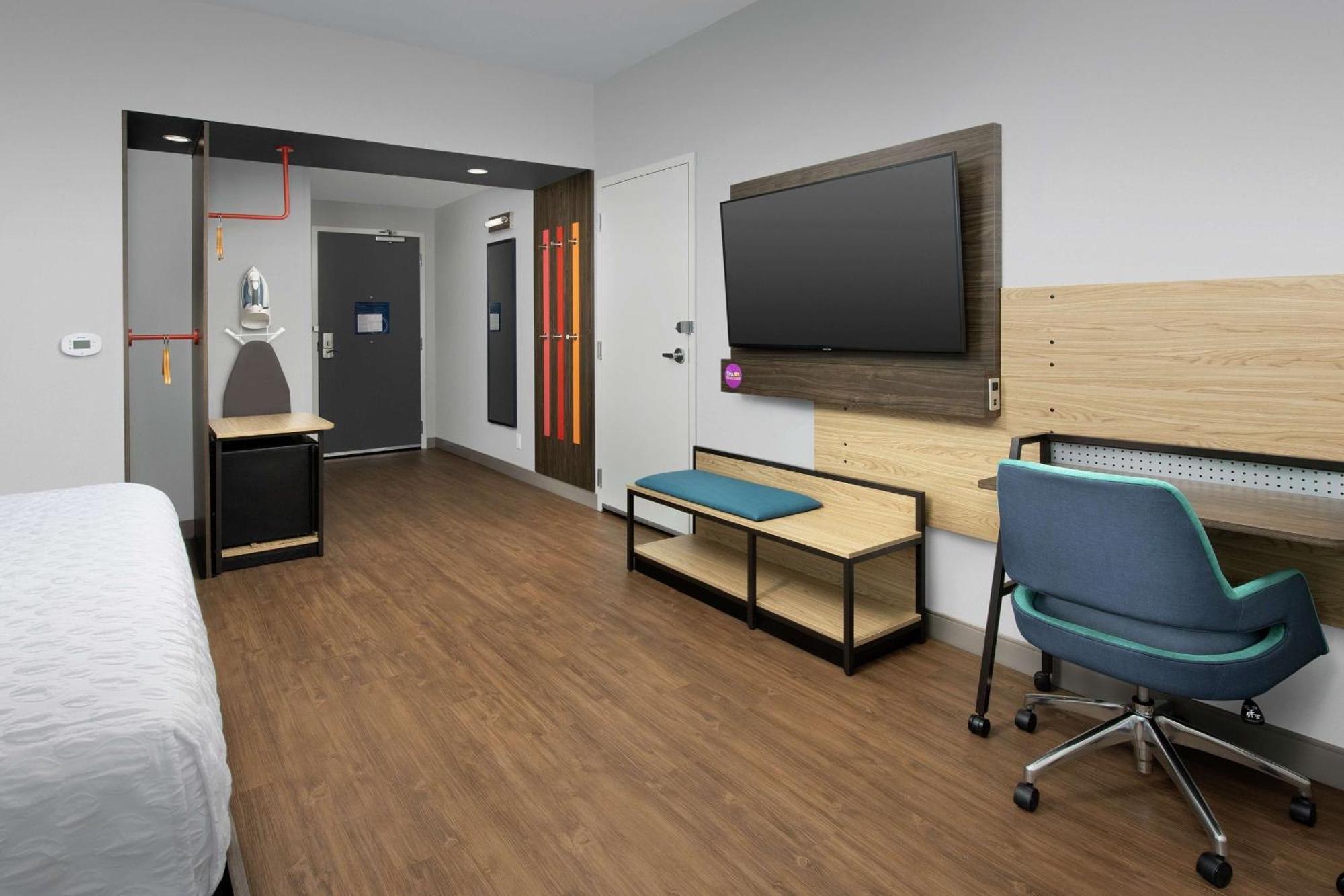 Tru By Hilton Lake City Ngoại thất bức ảnh