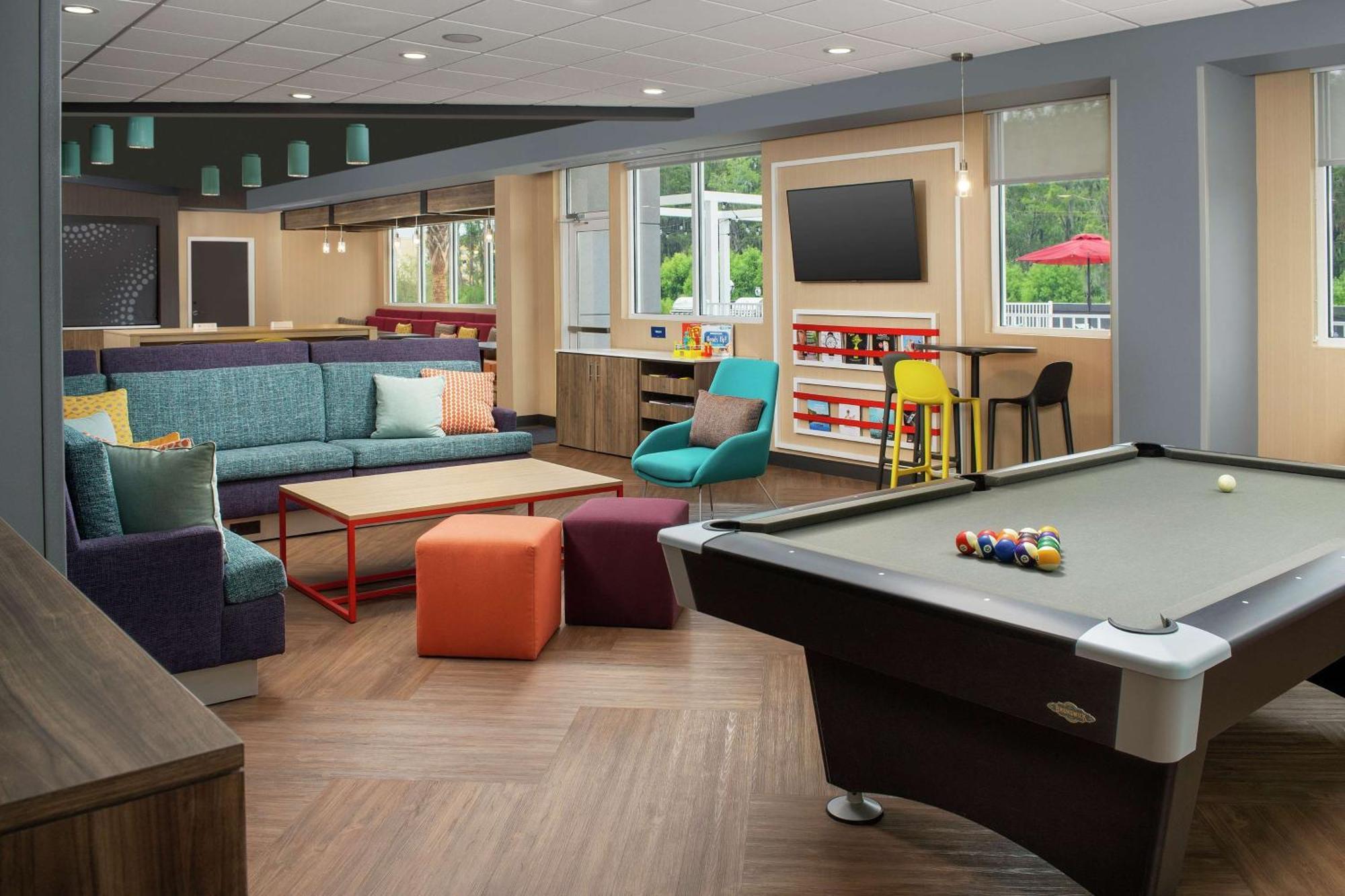 Tru By Hilton Lake City Ngoại thất bức ảnh