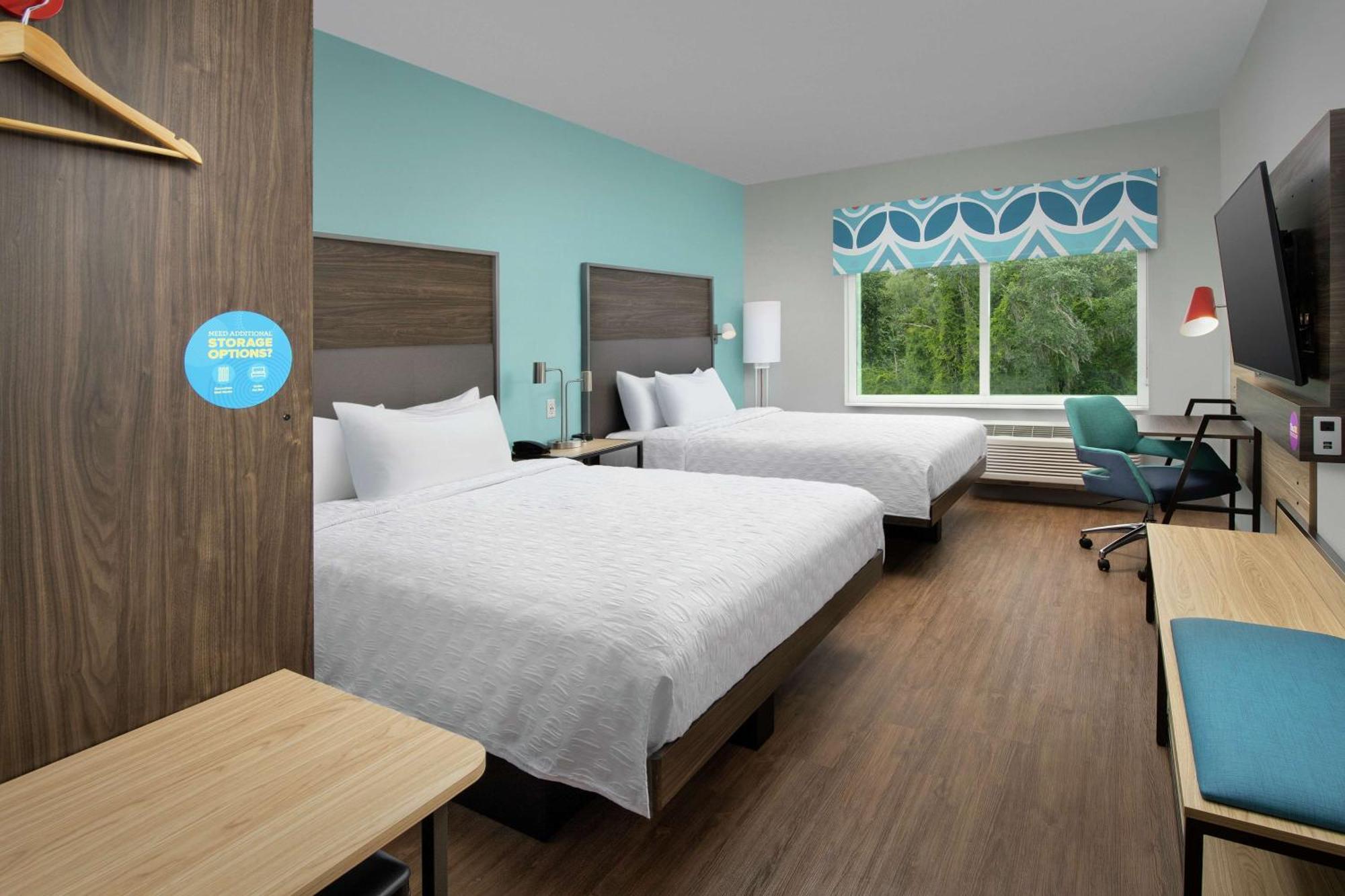 Tru By Hilton Lake City Ngoại thất bức ảnh